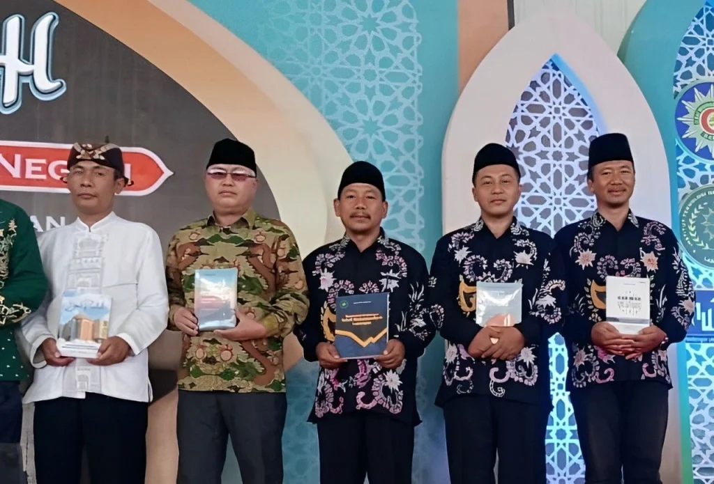 Fathurrahim Syuhadi Ungkap Rekam Jejak Tokoh Muhammadiyah Lamongan dalam Buku ‘Meneladani Perjuangan Tokoh Muhammadiyah Lamongan’