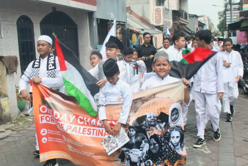 Suasana Haru Selimuti Pawai dan Drama Teatrikal SD Muhlas dalam Aksi Solidaritas Bela Palestina