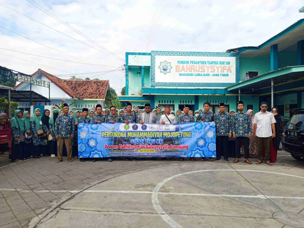 Studi Tiru Perguruan Muhammadiyah Mojopetung ke Ponpes Bahrusysyifa Lumajang