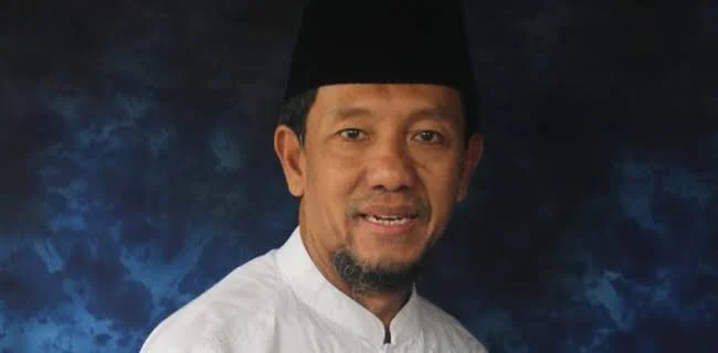 Profesor Sosialis dan Profesor Kapitalis