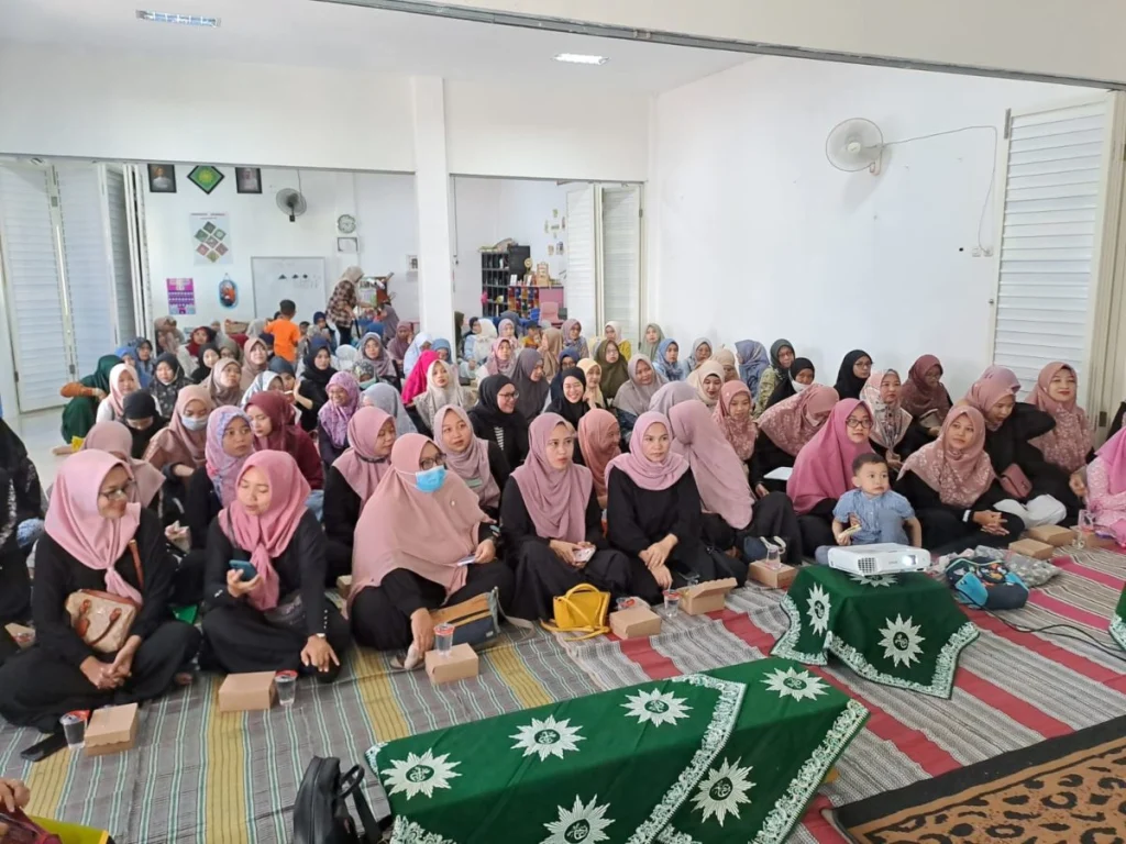 Mama Tidak Diajak, Cukup Anaknya Saja