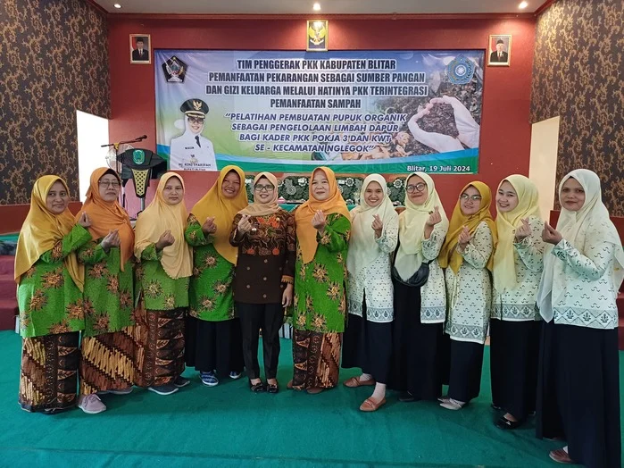 PCNA Nglegok Berkomitmen Pembiasaan Kelola Sampah