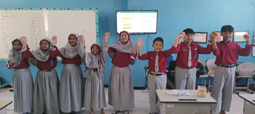 Siswa SD Musix Belajar Demokrasi dengan Pemilihan Pengurus Kelas