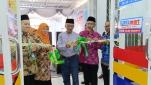 Suli Daim Buka Surya Mart di Ponorogo