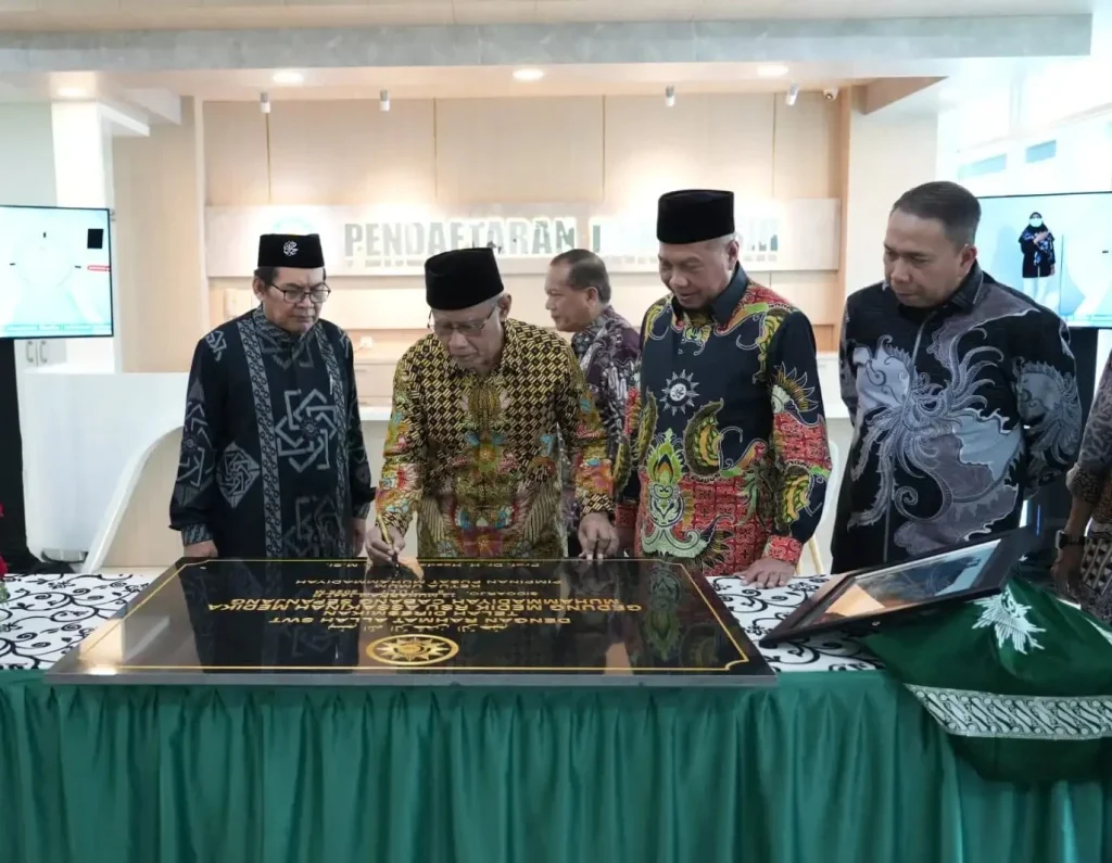 Haedar Nashir Puji PCM Sepanjang di Peresmian RSU Assakinah Medika