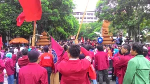 Dalam Aksi Bela Rakyat 121, Mahasiswa Muhammadiyah Surabaya Soroti 3 Krisis yang Melanda Indonesia