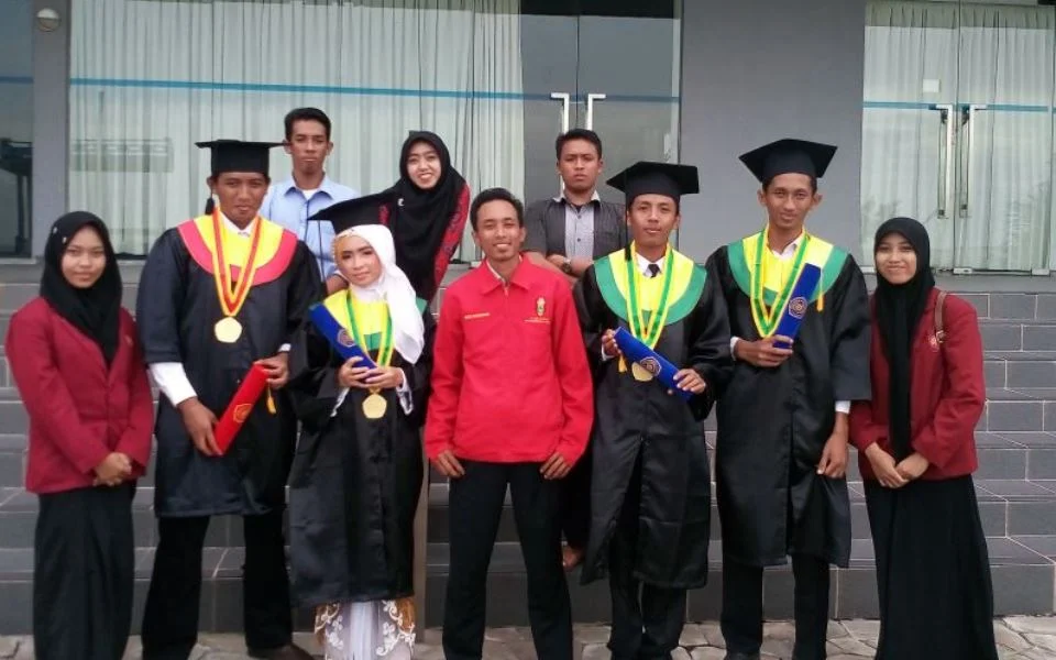 Fajriyah, Aktivis yang Wisudawan Terbaik Muhammadiyah Lamongan