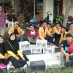 Ada Banjir, Kader IPM Lamongan Turun ke Jalan Lakukan Ini