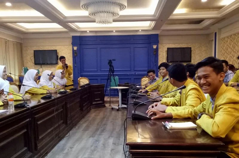 Belajar Politik, Anak IPM Smamda Kunjungi Fraksi DPR