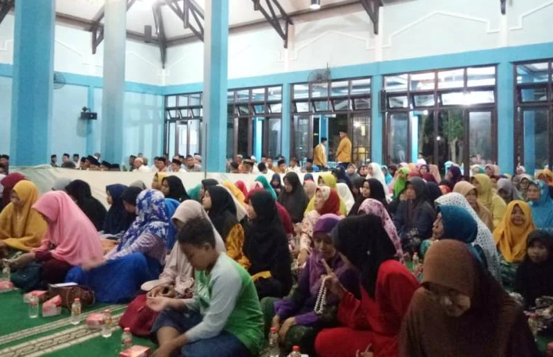 IPM Gelar Tabligh Akbar, Orang Tua dan Anak-Anak Berdatangan