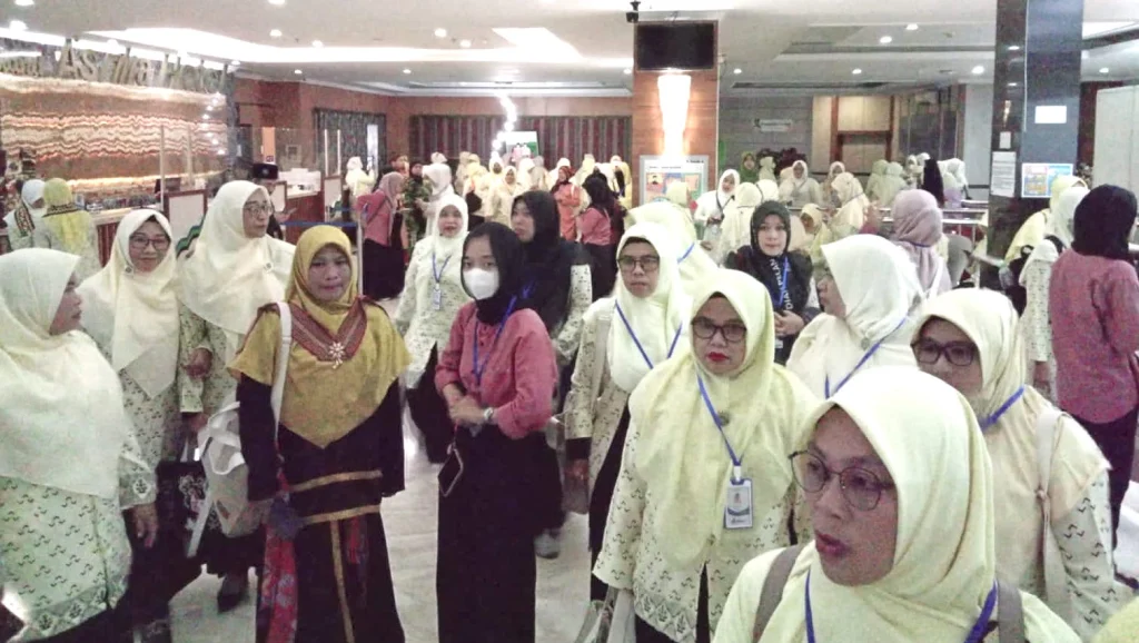 Peserta Muktamar Nasyiah Sudah Siap sejak Dini Hari