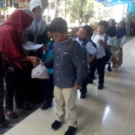 Usai Potong Hewan Kurban, Nonton Film dan Makan Bakso