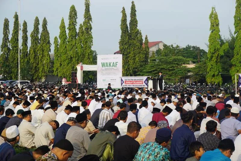 Khutbah Id Prof Zainuddin Maliki di Babat, Kisah Segelas Susu
