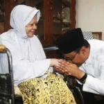 Kader IPM Takziyah ke Rumah Ida Laila Ditemui Cucunya yang Aktivis Pemuda