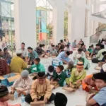 Ifthar Masjid Ini Ditanggung Donatur Singapura