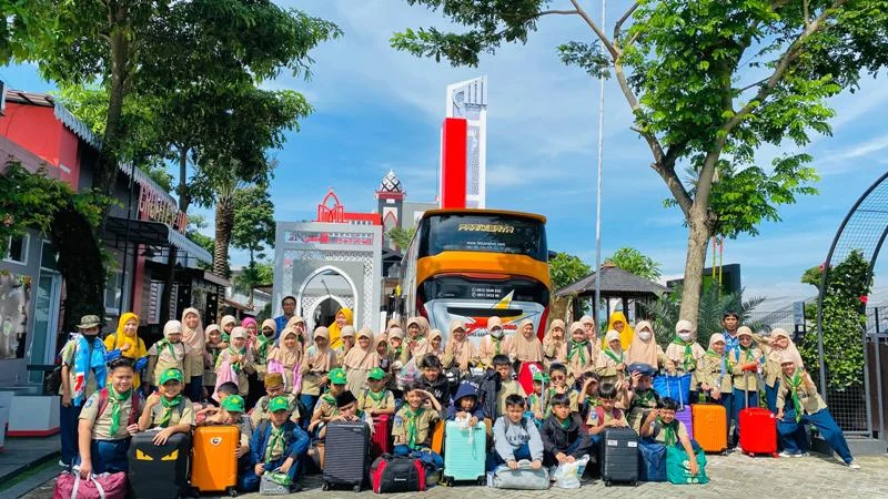 Mudik ke Kampung Inggris, Siswa Ikrom Temukan Keasyikan Baru