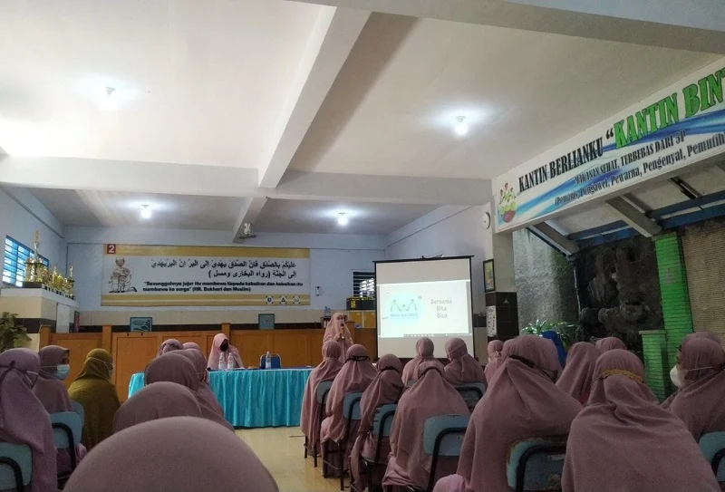 Ikwam MI Mudipat Kunjungi Berlian School, Begini Perjuangannya