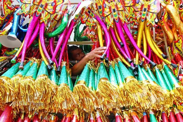 Jelang Tahun Baru 2017: Penjelasan Ilmu Kedokteran Kenapa Ber-Terompet Ria Tidak Baik untuk Kesehatan