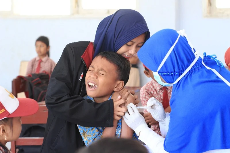 Karena Pernah Imunisasi, Kali Ini Anak-Anak Lebih Tenang Melihat Jarum Suntik