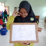 Guru SD Almadany Terkejut Ada Lukisan Mirip Dirinya