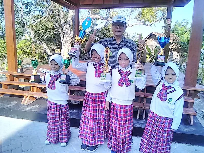 Empat Siswa Persembahkan Juara untuk Sekolah, Ini Prestasinya