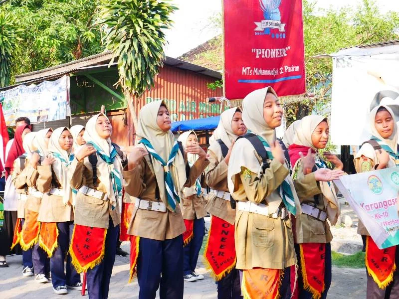 Yel Pioneer Madrasah Ini Bikin Pawai Jambore Makin Meriah