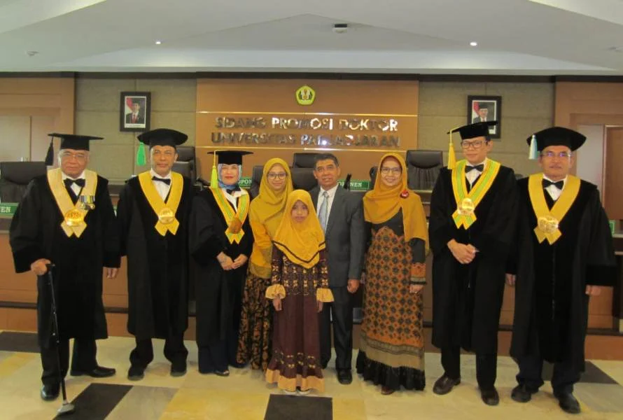 Joko Susilo Jadi Doktor: Anak Tukang Kayu-Jamu Gendong Yang Hampir Mrotol SMP, Belajar Dalang secara Otodidak