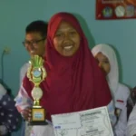 Pertama Kali Tampil, Dyah Dwi Puspita Jadi Komika Terbaik Sumenep