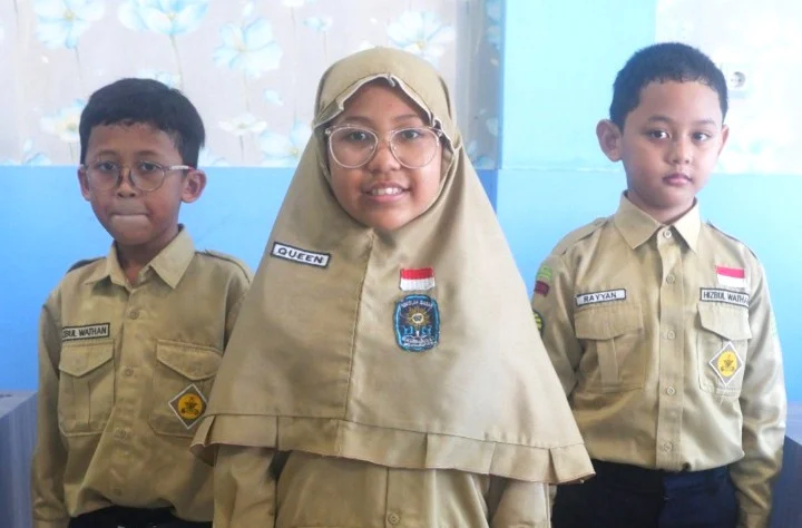 Tiga Siswa SD Mudabo Raih Medali KMNR 19