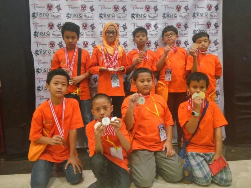 Inilah 8 Gelar Juara Robotik Tingkat Internasional yang Diraih SD Muhammadiyah Manyar Gresik