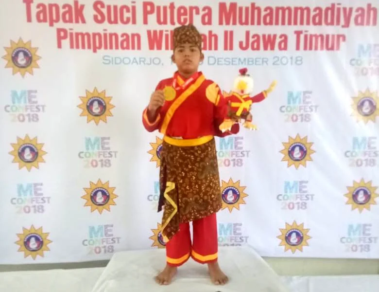 Bertanding Silat Jurus Tangan Kosong, Siswa Ini Pulang Bawa Medali