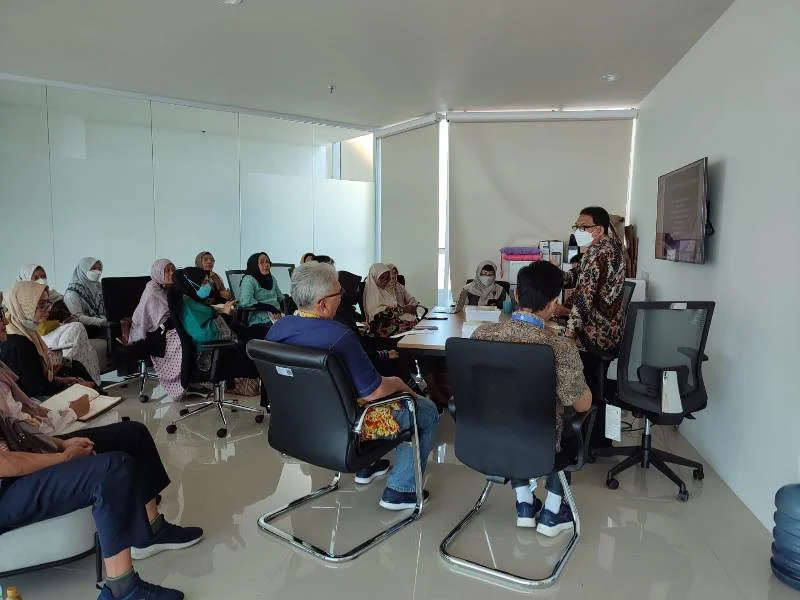 Jurnalistik Asyik Bersama Emak-Emak di Unair