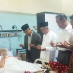 Dirawat di Rumah Sakit, Tetap Pikirkan Bangsa: 3 Pesan KH Hasyim Muzadi yang Disampaikan ke Haedar Nashir