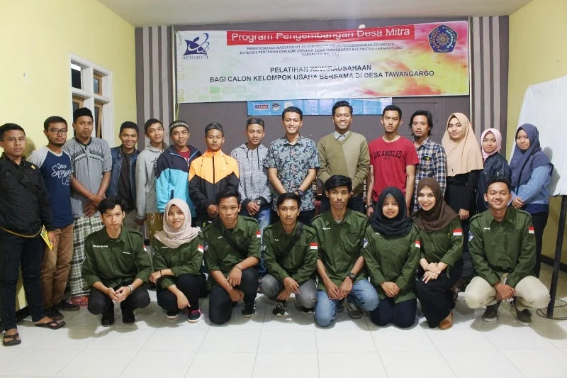 Datangkan Dua Pengusaha ke Desa Melatih Pemuda Jadi Entrepreneur