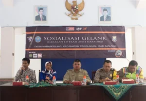 Kampanyekan Anti Narkoba dengan Gelank, Ber-Helm saat Berkendara Roda Dua