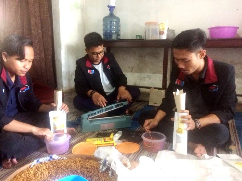 Marning Rasa Balado dan Barbeque Menjadi Andalan Produk Desa Ini di Pasar Kota Wisata