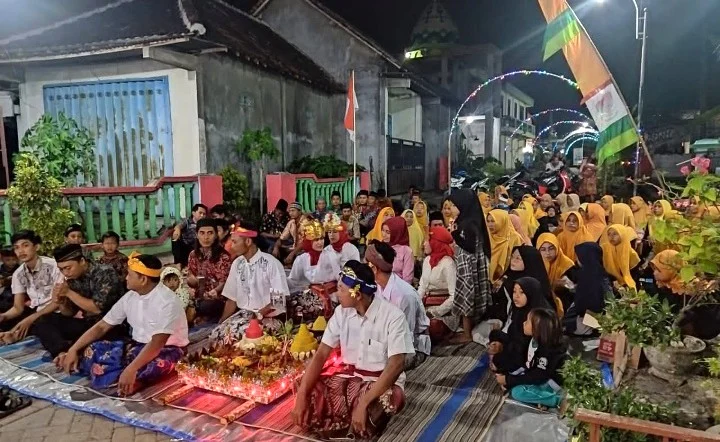 KKN di Karang Semanding, Mahasiswa UMG Jadi Juri Lomba Guyup Rukun