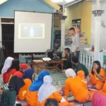 Mahasiswa ke Desa Ajak Ibu-Ibu PKK Senam dan Penyuluhan Diabetes