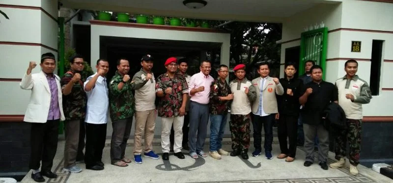 Kunjungi Dahlan Iskan, Dahnil: Pemuda Muhammadiyah Siap Beri Dukungan