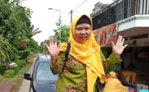 Kader Aisyiyah Ini Raih Penghargaan Kader Desa Teraktif