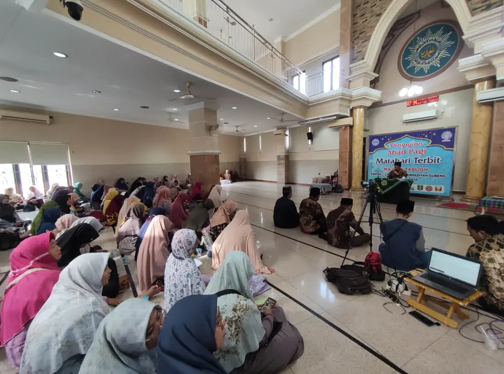 Kajian Matahari Terbit Belajar Seumur Hidup dari Shalat ke Kesadaran Diri