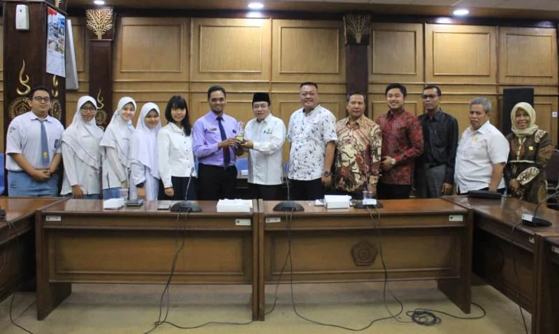 Di Kotanya Banyak Pendatang Muslim, Siswa Jepang Ini ke Sidoarjo Pelajari Makanan Halal