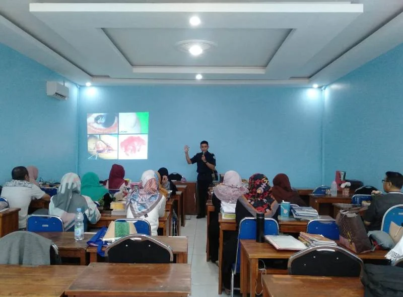 Simpan HP di Saku ternyata Bisa Memicu Kanker