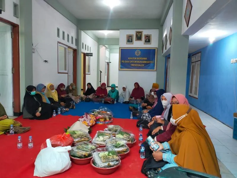 Kantor Bersama PDM Trenggalek Diresmikan dengan Pesta Lodho