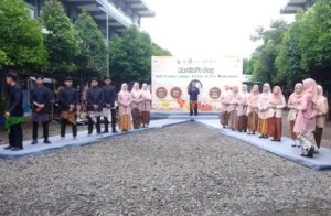 Hari Kartini di SMA Muha Dihadiri Pejabat Dispora