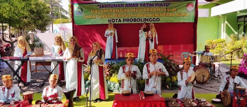 Alunan Dua Lagu Kasidah Murid MIM Ini Menghiptnotis Undangan