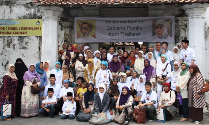 Inilah Kisah Sukses Poligami KHA Dahlan yang Dituturkan Cicitnya