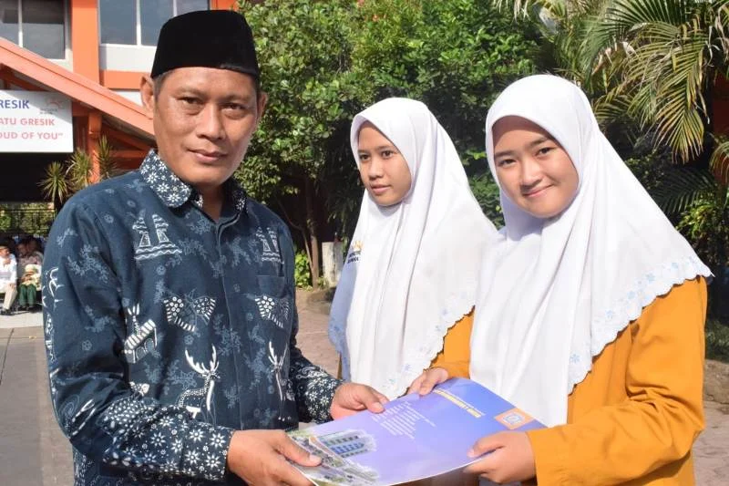 Hebat! Ketua IPM Ini Juara Kelas Selama Empat Semester