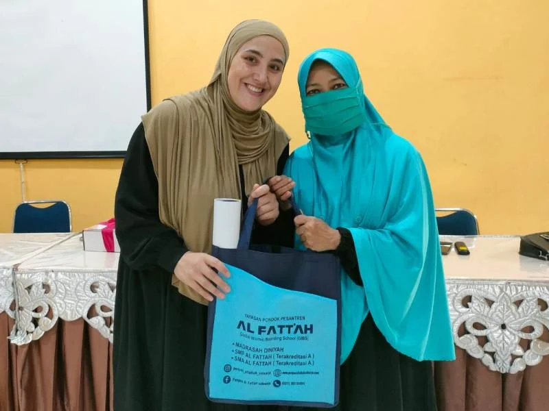 Kunjungi Pondok Pesantren Al-Fattah, Ini Cerita Mahasiswa Turki tentang Negaranya