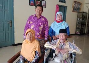 Almarhum Kiai Syamsi di Mata Santri 